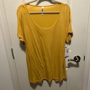 LulaRoe Classic T-shirt